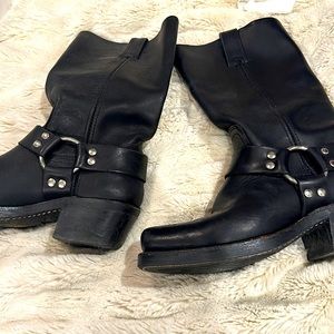 Motorcycle boots